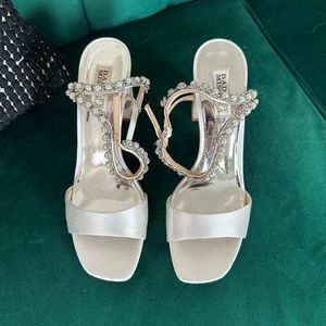 Brand New Badgley Mischka wedding Wedding Shoes - Size 9